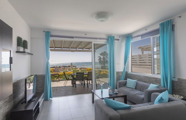 Villa Suri, Luxury Seafront Villa - Foto 4