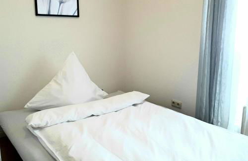 Gelbe Koffer - Family & Business 2 SZ Apartment in Neunkirchen - Self-Check-in - Balkon - Parkplatz - bis 5 Pers - Foto 17