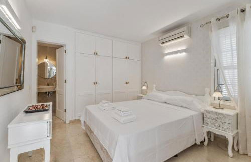 La Caleta Seaside Villa With Pool - Foto 21