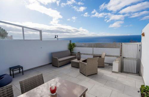 Luxurious apartment with large terrace and sea views - Foto 1