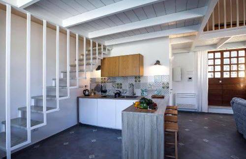 Starhost - CASTLE MEZZACAPO seaview terrace, garden and parking - Foto 44