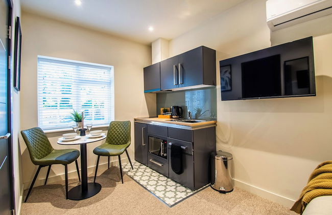 Thetford Hive - Photo 35