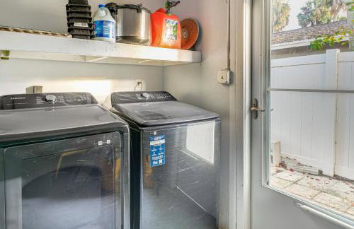 5 Mi to Downtown St Pete Private Oasis with Yard - Foto 19