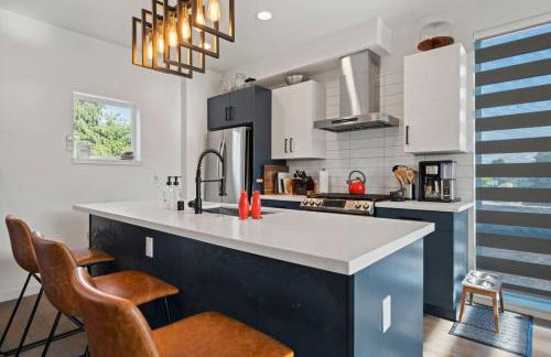 The Rooftop - Columbia City Retreat - Free Parking & EV Point - Foto 11