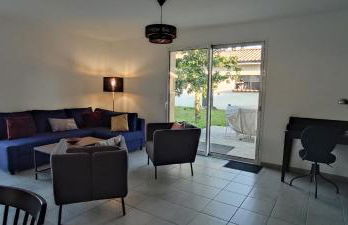 2 Maisons de 3 et 2 chambres avec grande piscine commune - Foto 5