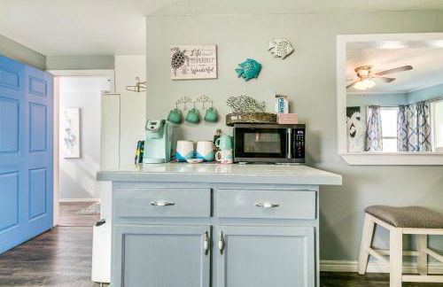 2 Mi to Redfish Bay Aransas Pass Home with Fire Pit - Foto 10