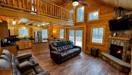 31R Brand new log home on quiet side street in Bethlehem, close to Main Street! 20 min to skiing - Foto 2