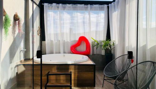 Uai House com jacuzzi, teto rooftop retrátil e colchão massageador - Foto 5