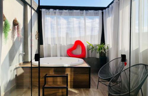 Uai House com jacuzzi, teto rooftop retrátil e colchão massageador - Foto 5