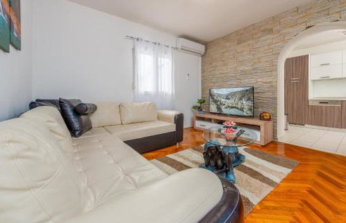 Four-Bedroom Holiday Home Lovinac With An Outdoor Swimming Pool 09 - Foto 30