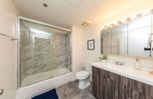 Walkable 2BR Apartment in Chicago South Loop with Optional Parking and Gym Access Near McCormick Place, Museum Campus & Lakefront - Foto 15