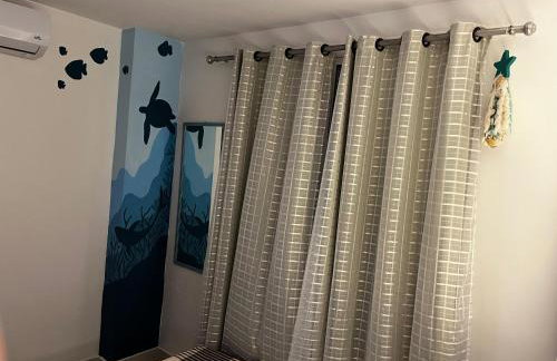 Prainha com roupa de cama e banho - Foto 45