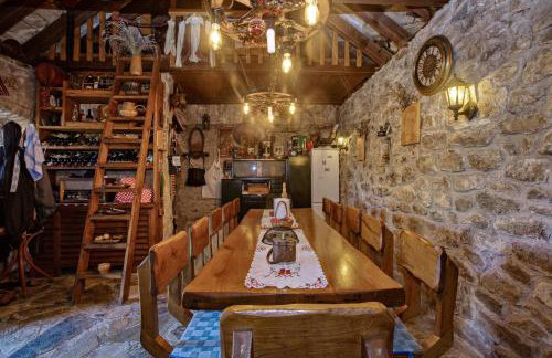 Apartments with parking space Smrdelje, Krka - 23078 - Foto 5