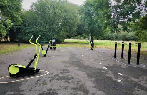 Crown Meadow - 4 Bedroom House - Heathrow - ExcellentStays - Photo 26