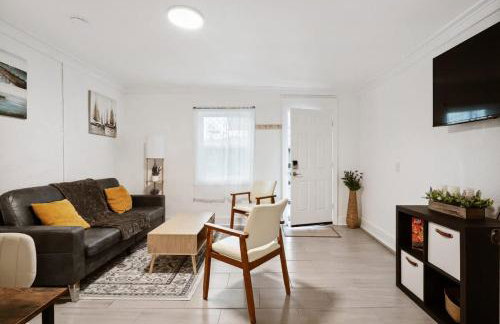 Clubhouse Cozy fast Wi-fi 6 min from Downtown - Foto 1