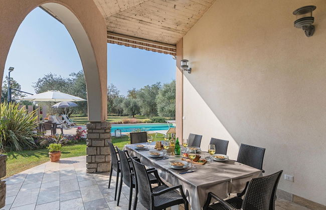 Villa Daniela con Piscina Vista Lago by Wonderful Italy - Photo 18