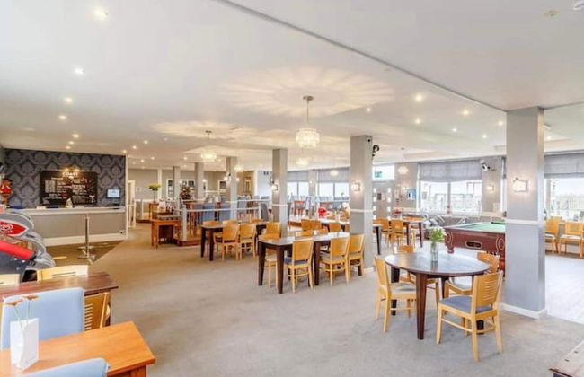 Villa - Sleeps 6 - Pets Ok - Pool - Parking - Foto 12