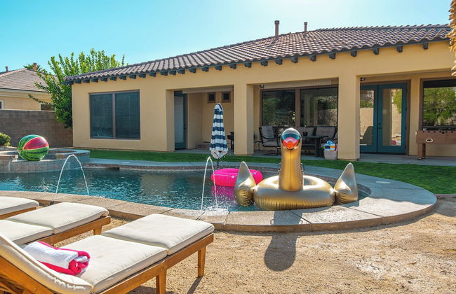 Luxury Resort Style Living w/ Pool & Jacuzzi - Foto 30