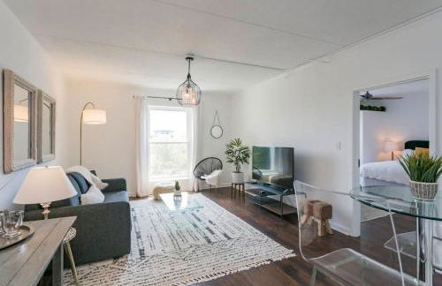 Home to the Stars on Music Row with Pool and Free Parking - Foto 9