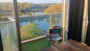 Petit cocon vue sur la Loire avec Place de Parking offerte - Foto 3