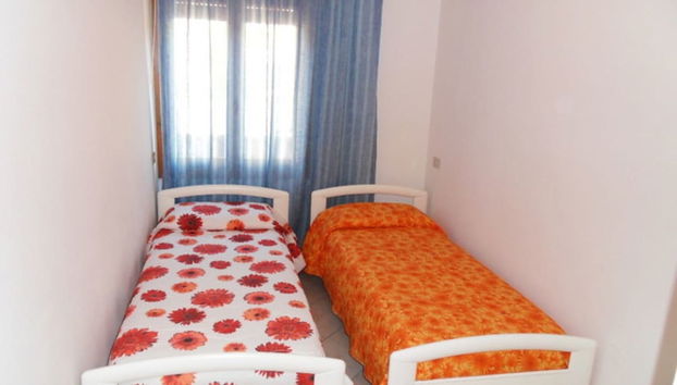 Bright Flat in a Colourful Building - Beahost - Foto 3, Habitación