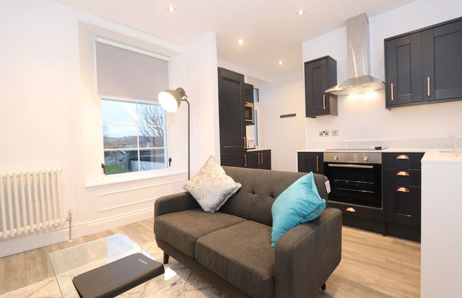 Dollar Apartments at 39 - Photo 9