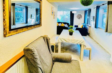 Beautiful and Spacious 4 Bed Room House In Coleshill-NEC - Foto 13