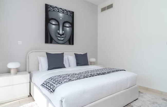 Vogue - Spacious 3BHK Greens & Views - Photo 10