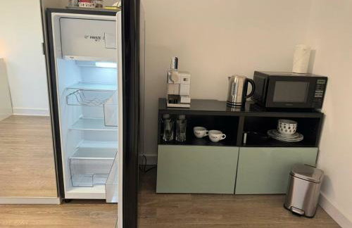 Delightful Self Contained Garden View Retreat - Foto 12