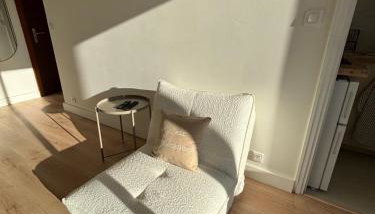 Idéal Festival de Cannes - Accès facile à un arrêt de train - Studio avec Loggia - Foto 4