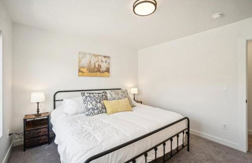 The Charleston by Crafty Casitas, near Snowbasin, 2 Kings and a Queen - Foto 14