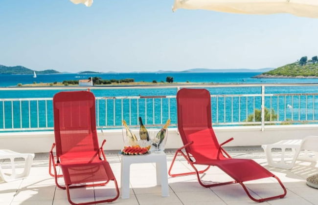 Lovely Apartment in Pakostane With Terrace - Photo 15