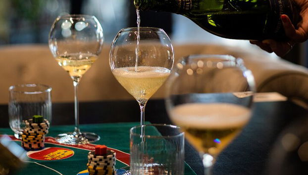 Casino de vinos privado con cata de vinos a ciegas - Foto 4