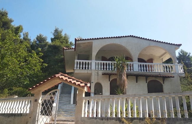 Enjoy Seclusion at Peaceful Mountain Apartment - Foto 4