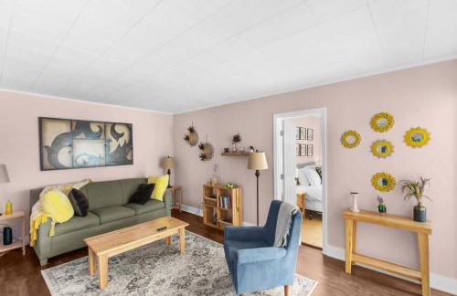 10 Mins to Legion Field Stadium- Blushing Bungalow - Foto 46