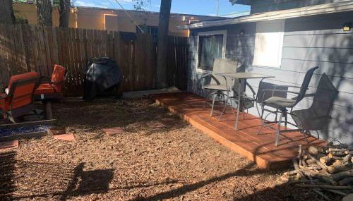 Cute 1 Bdrm Bungalow - New Flooring! - Foto 2