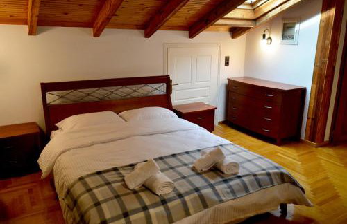 Wooden Attic - Foto 16