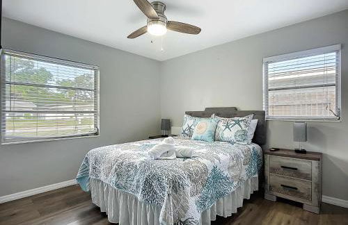 Bradenton 5BR 2BA POOL Mini Putt - Foto 8