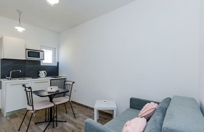 Apartments Life - Photo 56