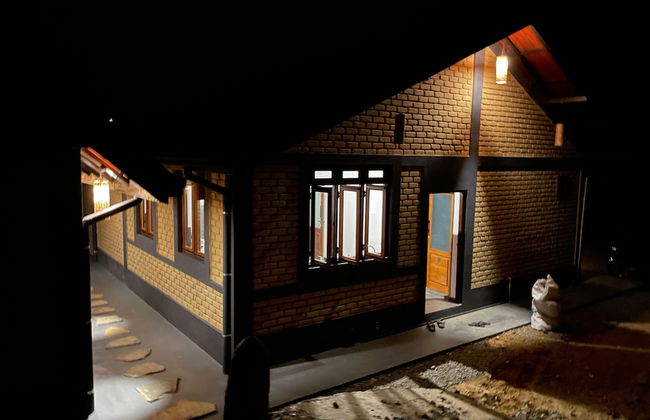 MOMO ELLA - Photo 16