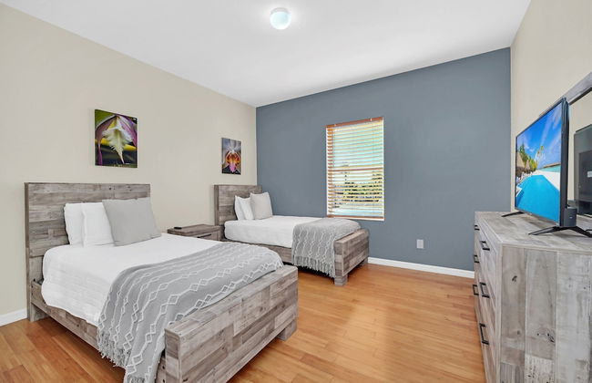 Tuscan Hills Vacation Resort - Photo 13