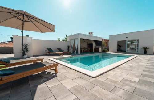 Villa ARIA with a private heated pool - Foto 19