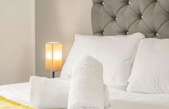 Amazing Marina-Overlooking 1Bed - Photo 11