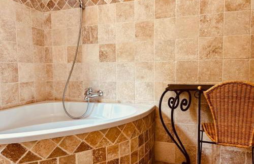 La Détente Provençale - Tennis, Football, Pétanque - Foto 25