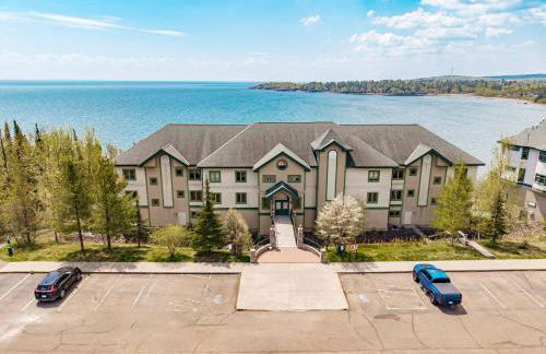 Amazing Lake View 2 Queen Bed Studio & Heated Pools - Foto 15