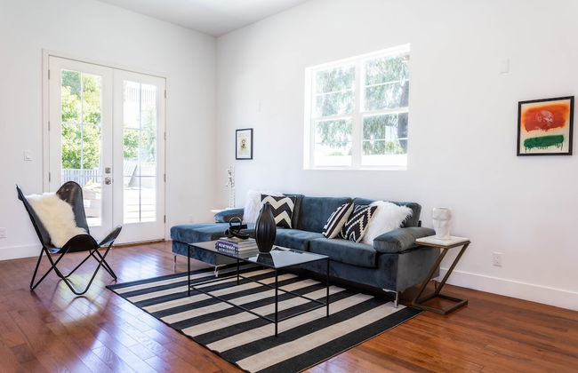 Ince by Avantstay 100 Meters to Amazon Studios - Photo 14