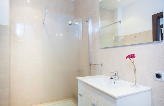 Villa With Pool & Terrace - Foto 16