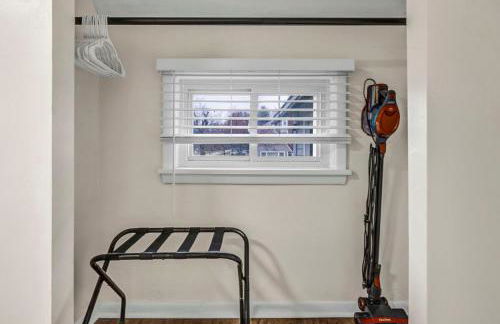 New Renovated 1BR with King Modern Comfort - Foto 5