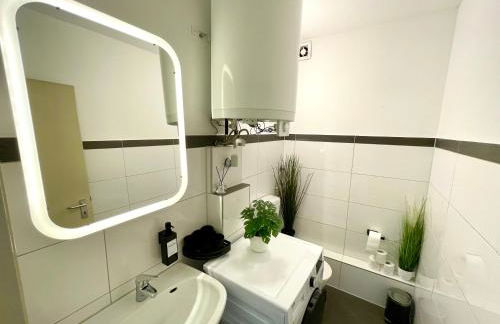 Street View Apartment - 2SZ - 1WC - 1DU - 1Kü - Foto 6