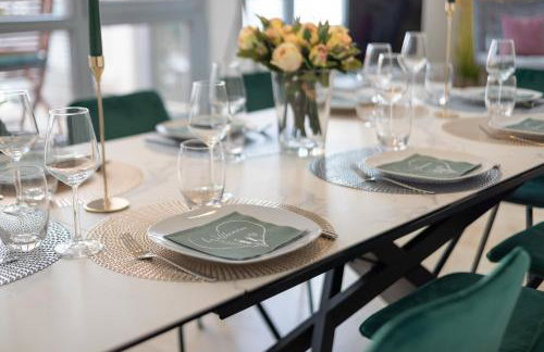 Luxury Penthouse for 8 - Center - Parking - Therme 8 min - Airport 15 min - Foto 9